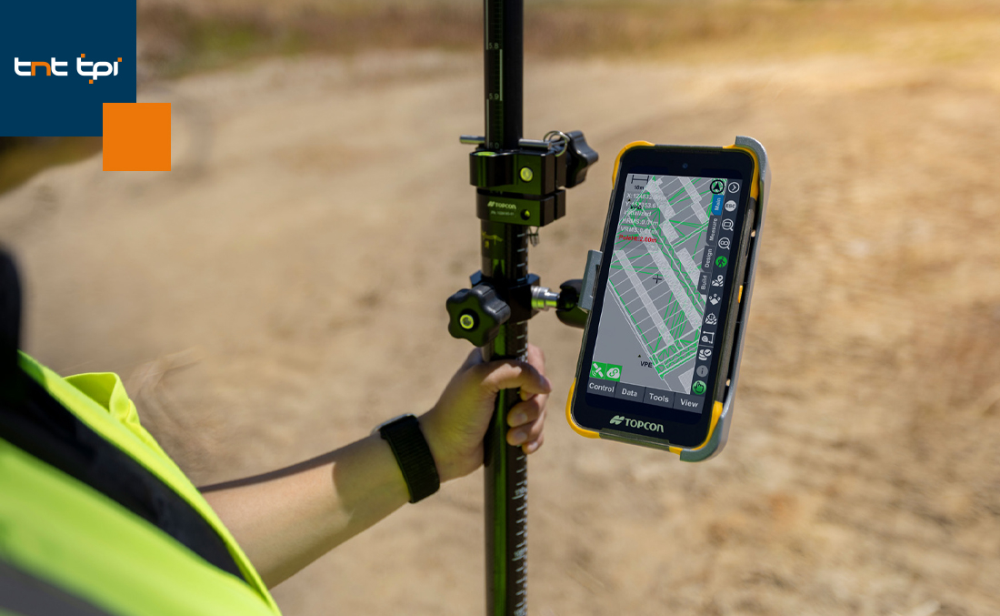 Новий польовий контролер Topcon FC-700 — вже доступний в ТНТ ТПІ