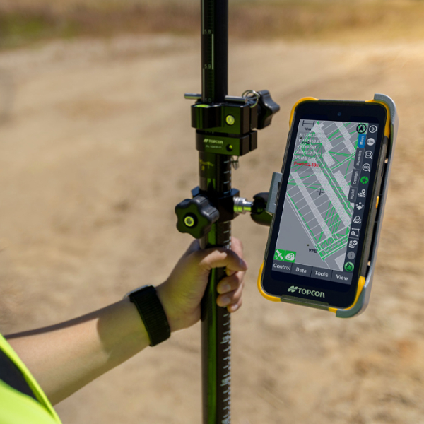 Новий польовий контролер Topcon FC-700 — вже доступний в ТНТ ТПІ